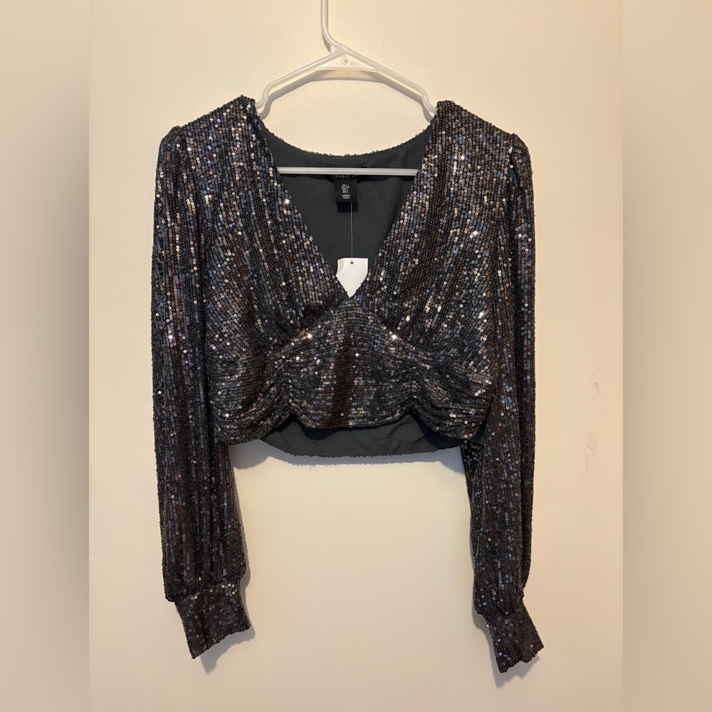 NWT Sincerely Jules Black and Silver Sequin Blouse Crop Top Concert Bachelorette